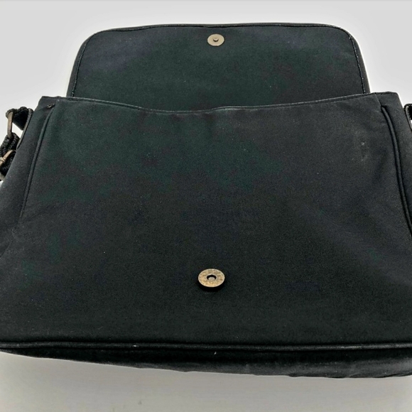 Ralph Lauren messenger crossbody bag black with gold crest - Picture 4 of 15